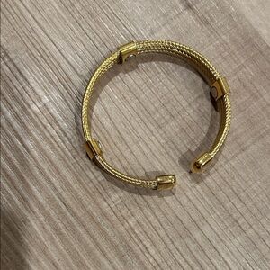 Elegant Gold-Tone Bracelet